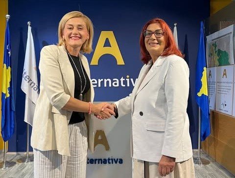 Ardiana Axhanela i bashkohet Alternativës për Prishtinën.