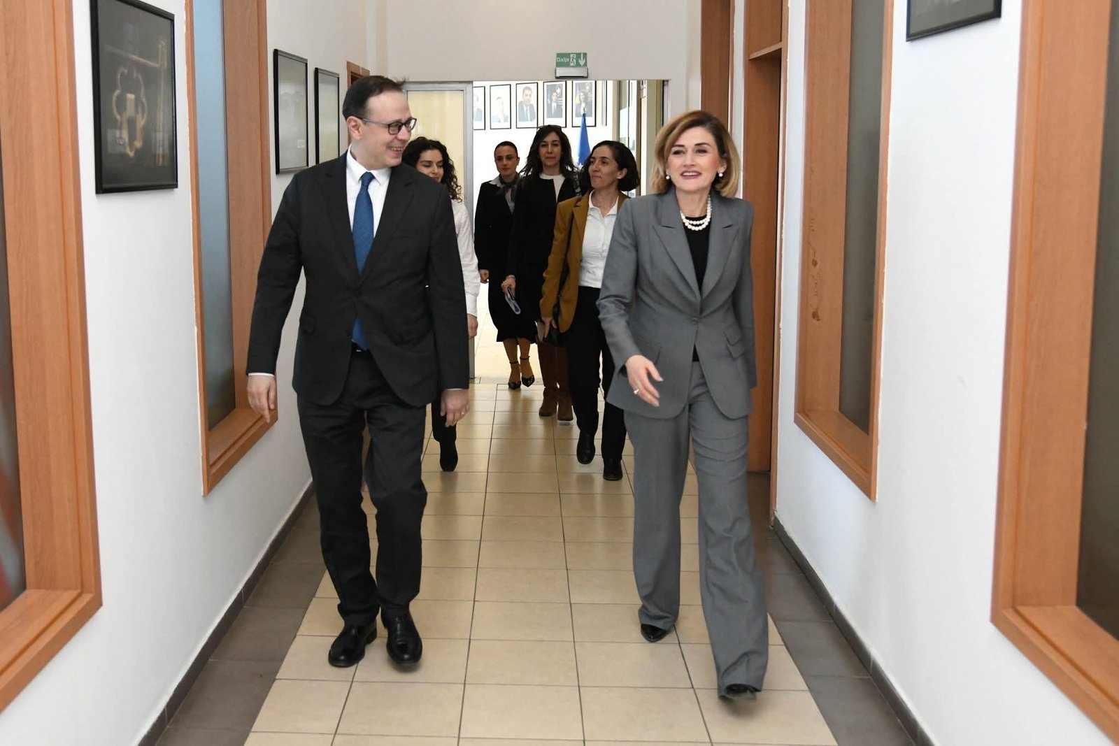 Kryetarja e Alternativës takoi ambasadorin e Turqisë, Tunç Angili biseduan për thellimin e bashkëpunimit ekonomik